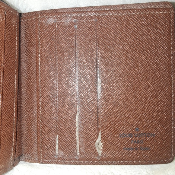 Louis Vuitton Mens Monogram Billets Wallet - Picture 4 of 4